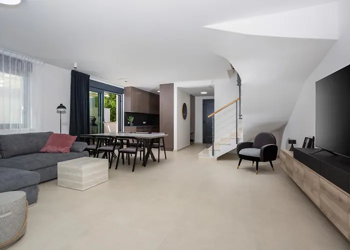 Terra Villa *